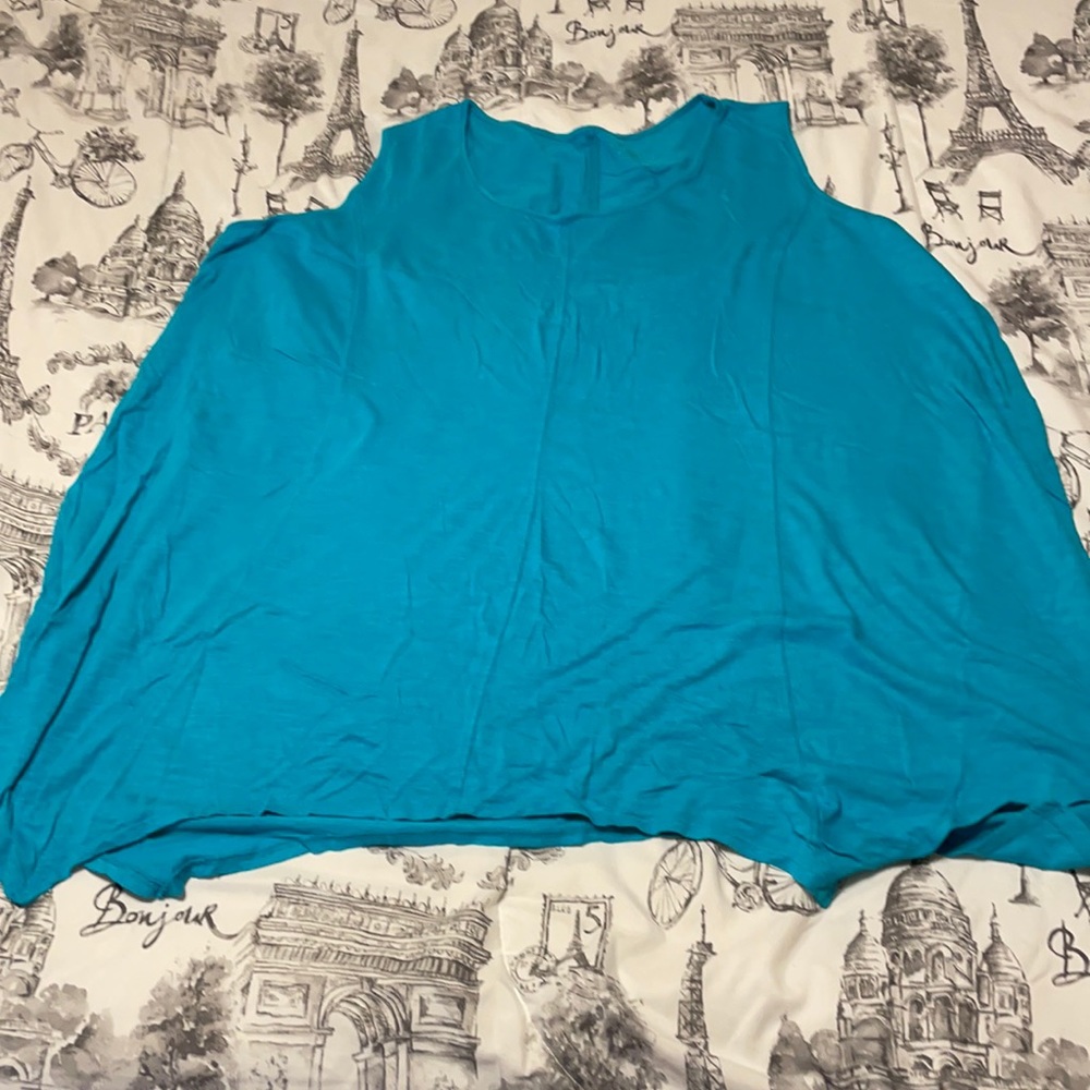 Catherine’s blue tank 3x